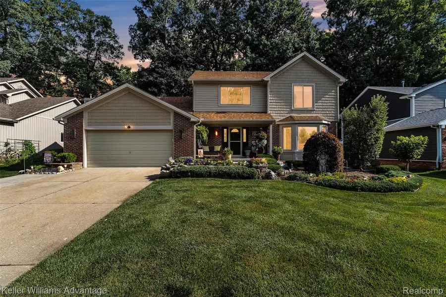 3876 Corran Drive, Wixom, MI 48393 - #2