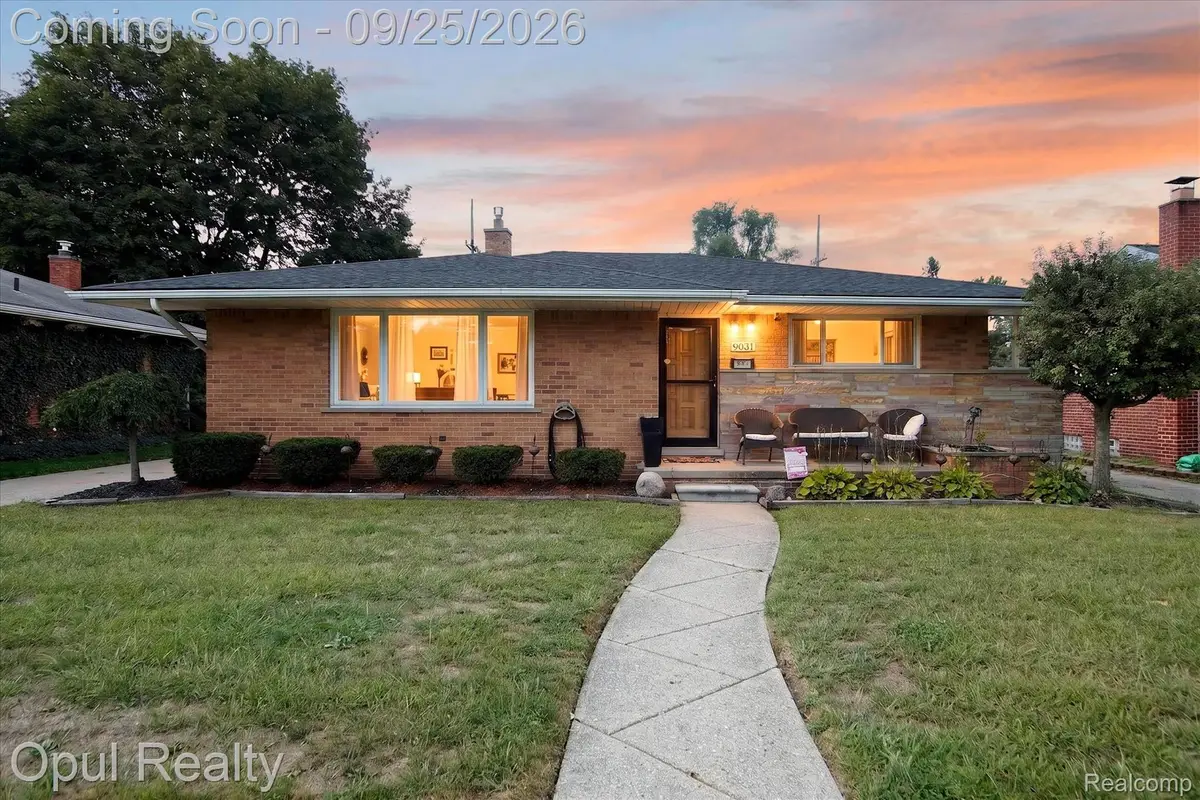 9031 Laurel Street, Livonia, MI 48150 - #1