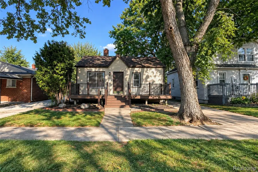 5712 Drexel Street, Dearborn Heights, MI 48127 - #2