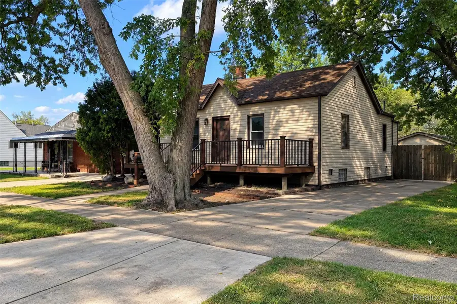 5712 Drexel Street, Dearborn Heights, MI 48127 - #3