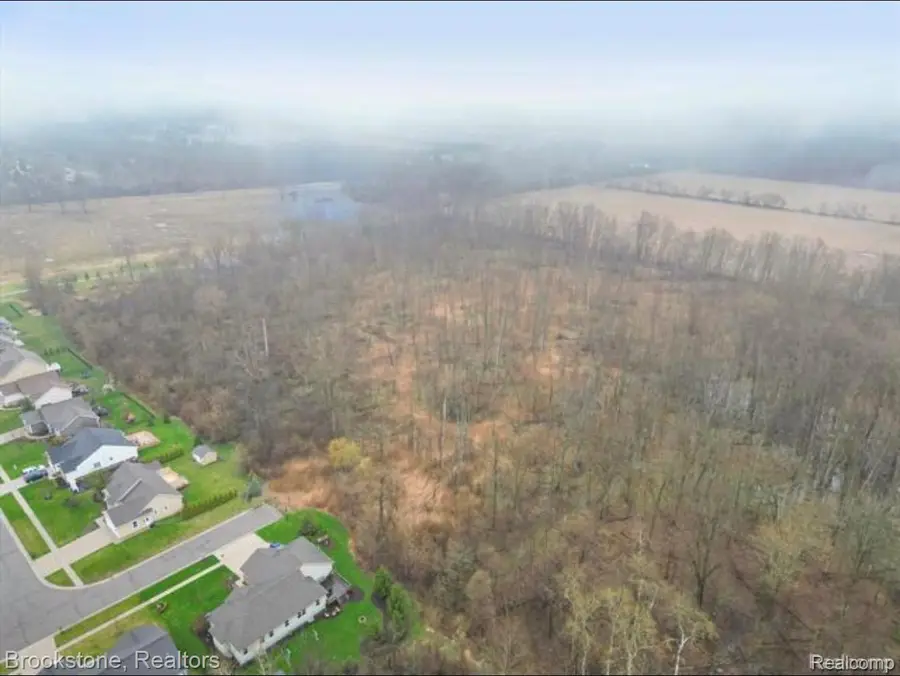 00 drakeshire dr E Of Kidder Rd - S Of Almont Rd, Almont, MI 48003 - #3