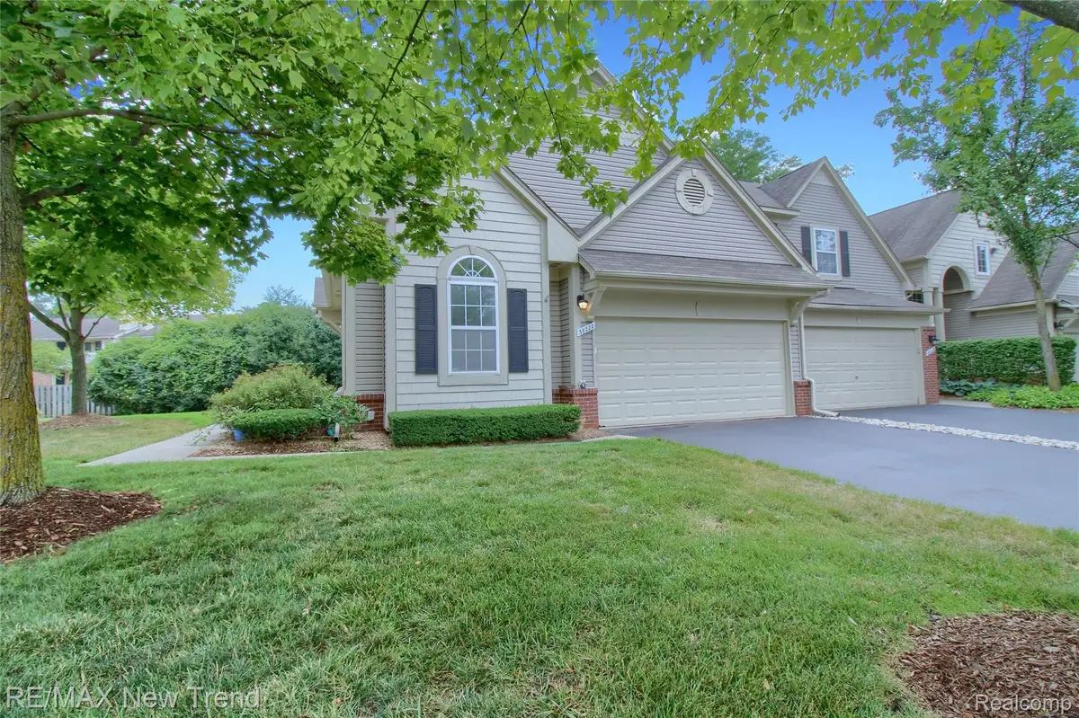 38222 Saratoga Circle, Farmington Hills, MI 48331 - #1