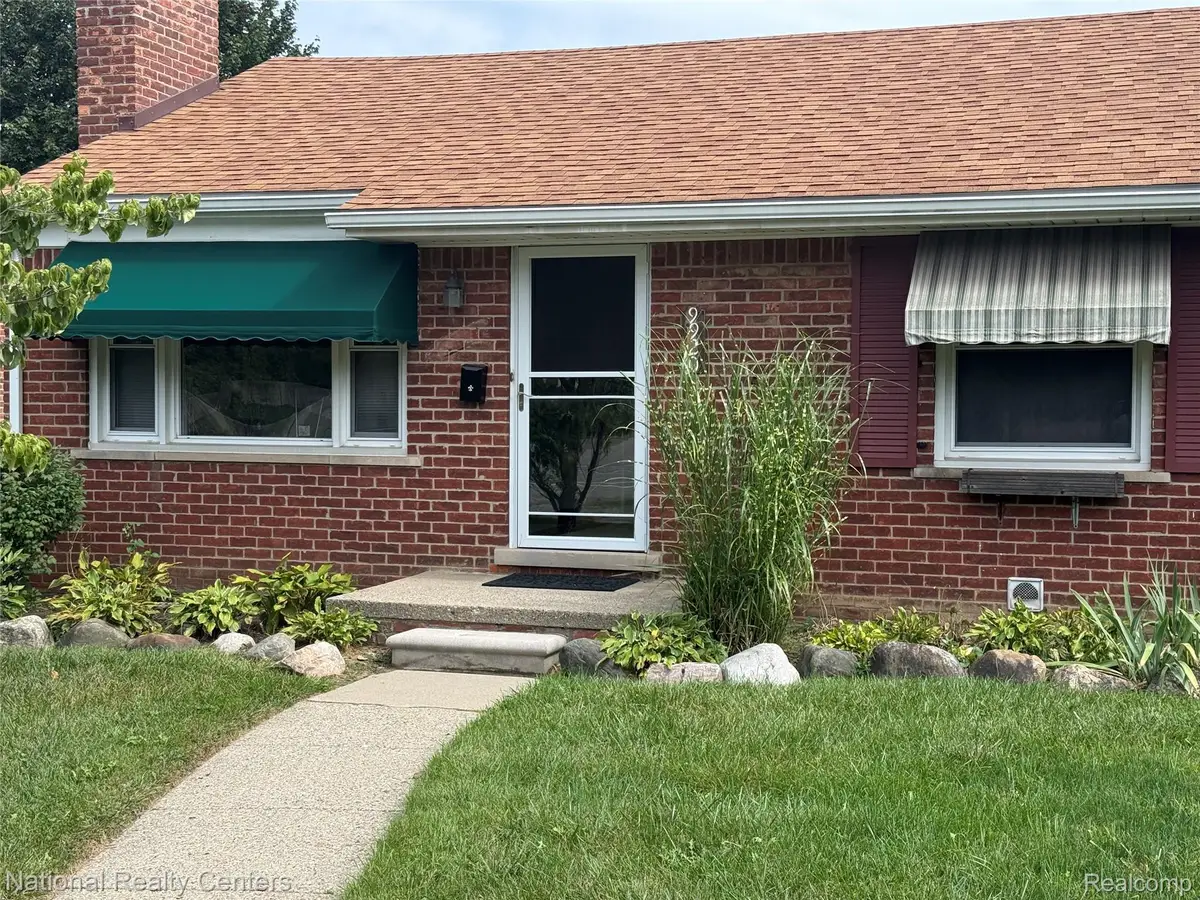 9920 Farmington Road, Livonia, MI 48150 - #1