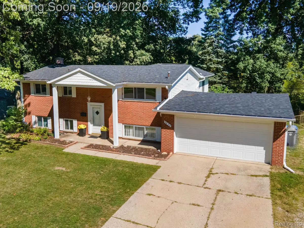 3820 Percy King Road, Waterford, MI 48329 - #1