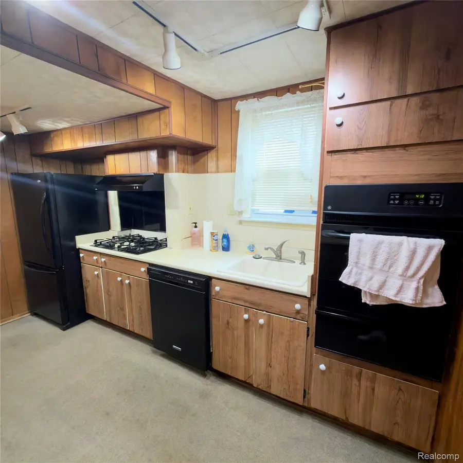 5103 Harding Street, Dearborn Heights, MI 48125 - #3