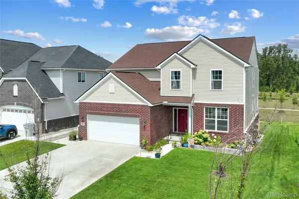 58714 Sella Drive, SouthLyon, MI 48178