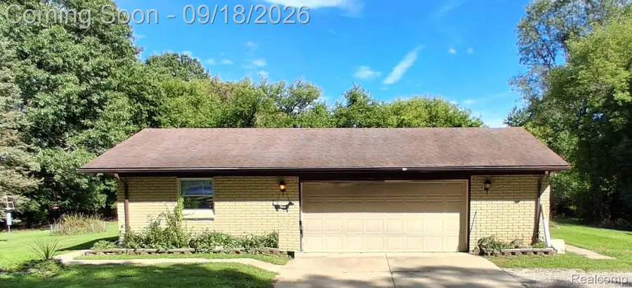 2761 Hiding Place, Milford, MI 48381 - #2