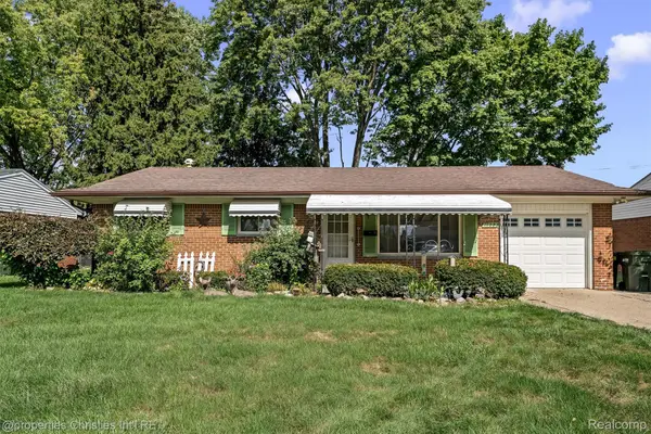 11283 Plumridge Boulevard, SterlingHeights, MI 48313