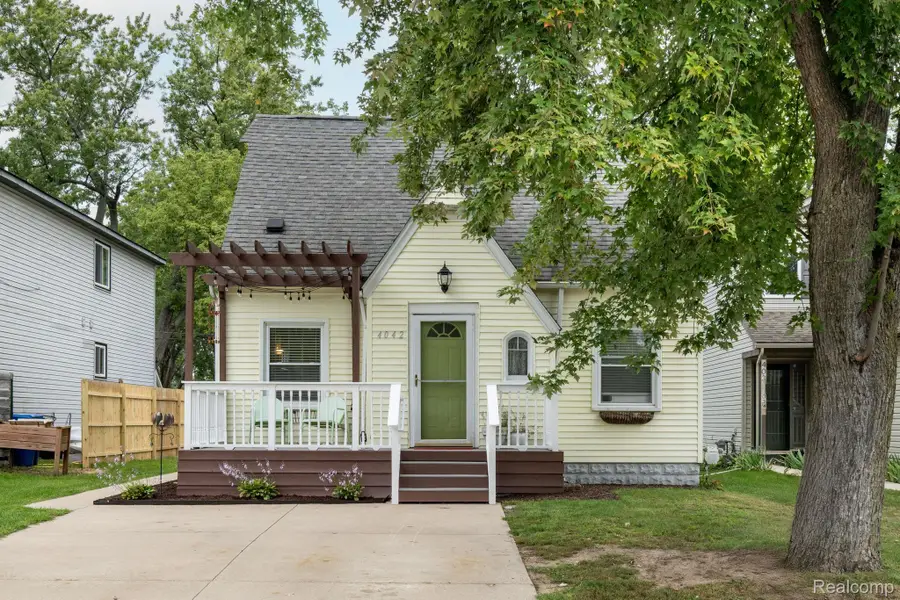 4042 Louella Drive, Waterford, MI 48329 - #2