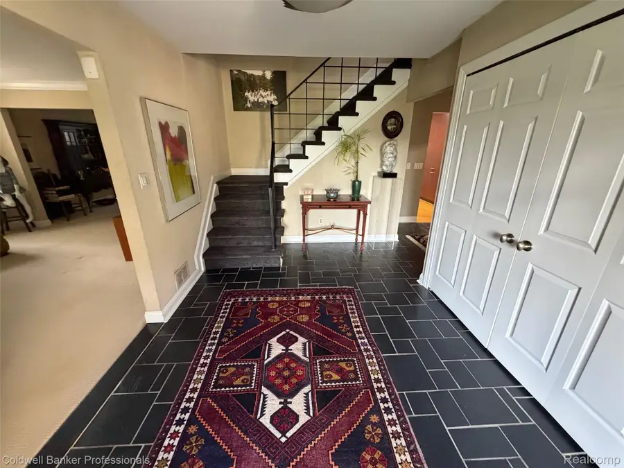 31925 Olde Franklin Drive, Farmington Hills, MI 48334 - #3
