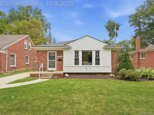 13350 Borgman Avenue, HuntingtonWoods, MI 48070