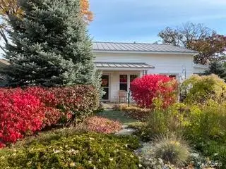 4682 Rockcroft Boulevard, Clarkston, MI 48346 - #3