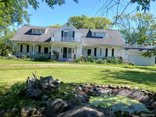 5405 S Lakeshore Road, HarborBeach, MI 48441
