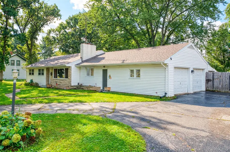 195 Albion Road, Albion, MI 49224 - #2