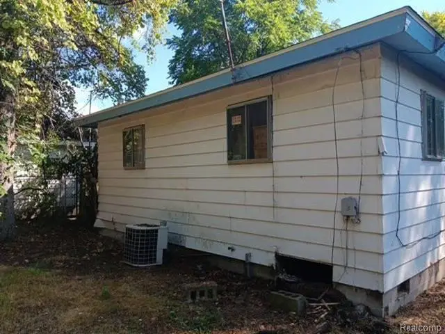 2801 Oakwood Avenue, Saginaw, MI 48601 - #3