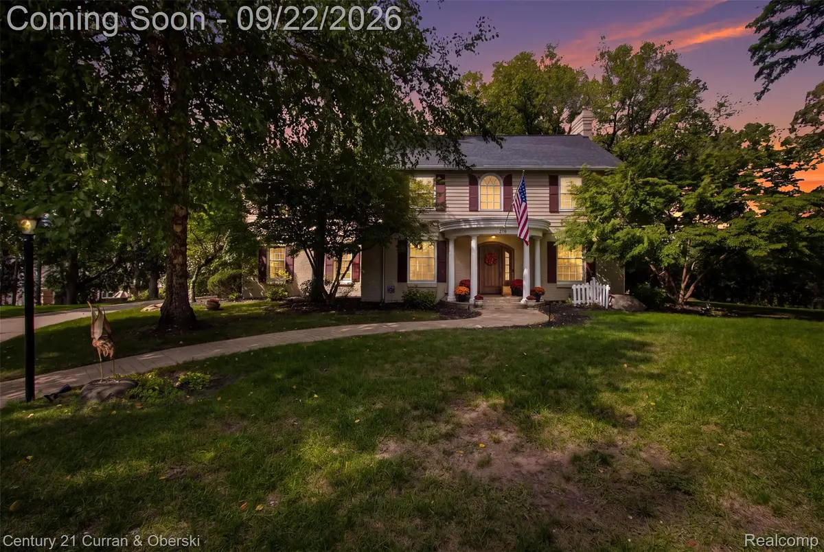 215 Vorn Lane, Bloomfield, MI 48301 - #1