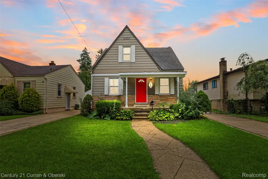 6652 Rockdale Street, Dearborn Heights, MI 48127 - #3