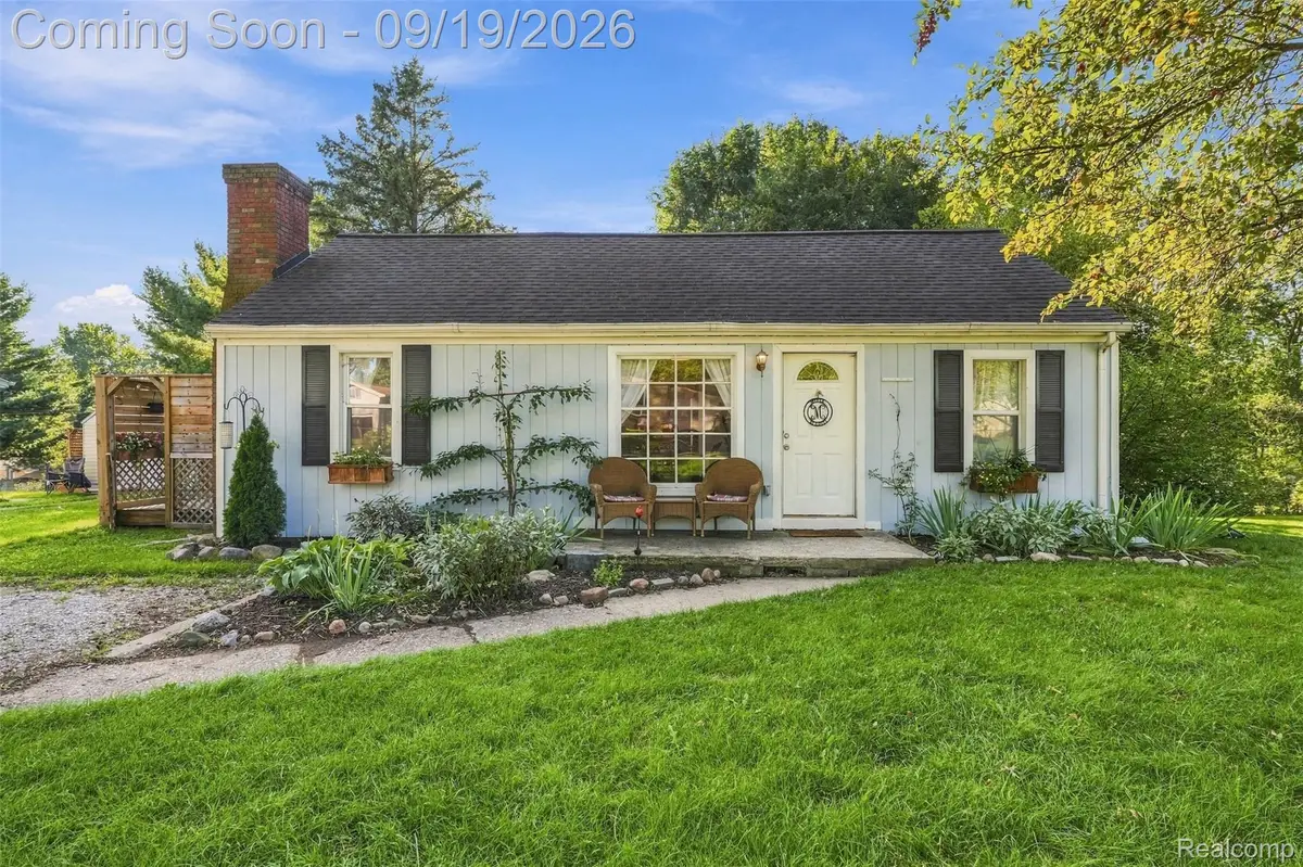 5250 Van Winkle Street, Brighton, MI 48116 - #1