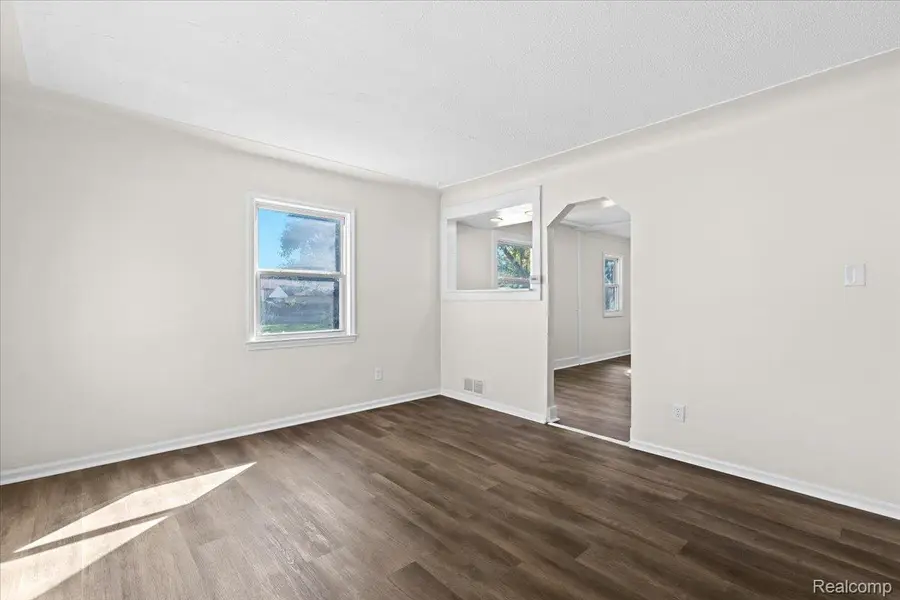 14092 Knox Avenue, Warren, MI 48089 - #3