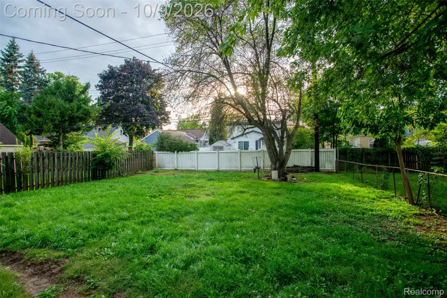 280 Dick Avenue, Pontiac, MI 48341 - #3
