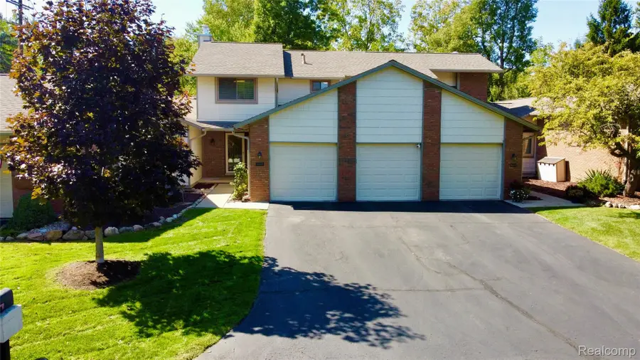 48148 Colony Farm Circle Circle, Plymouth, MI 48170 - #3