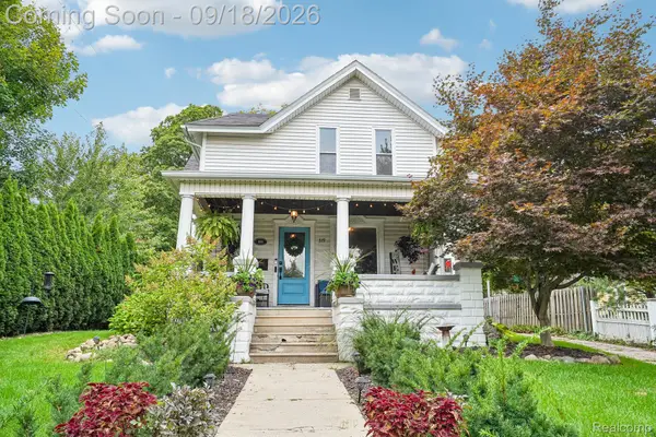 319 E Commerce Street, Milford, MI 48381
