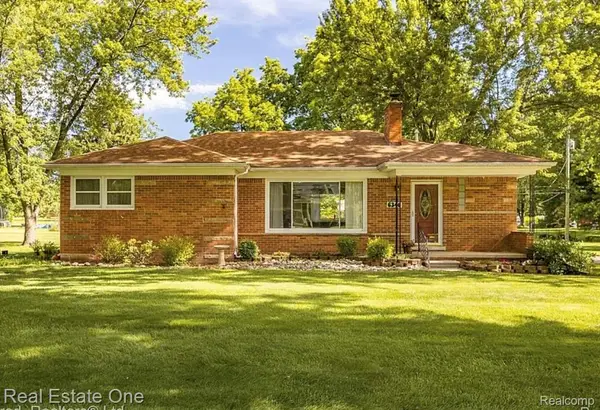 6346 Donaldson Drive, Troy, MI 48085
