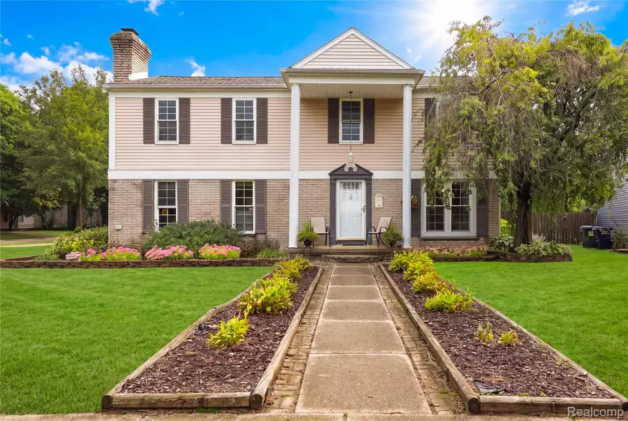 41764 Tetley Drive, Sterling Heights, MI 48313 - #2