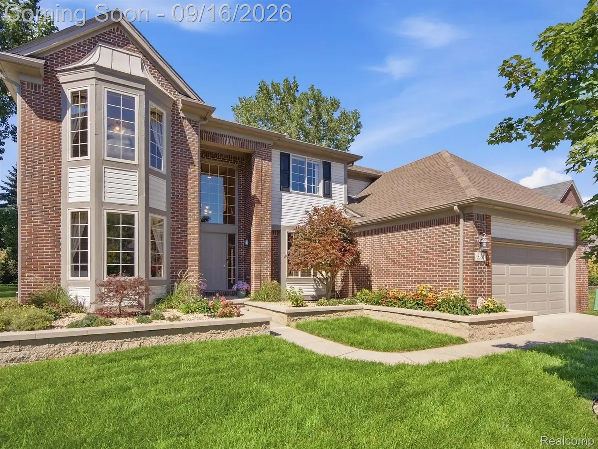 3332 Empire Drive, Rochester Hills, MI 48309 - #1