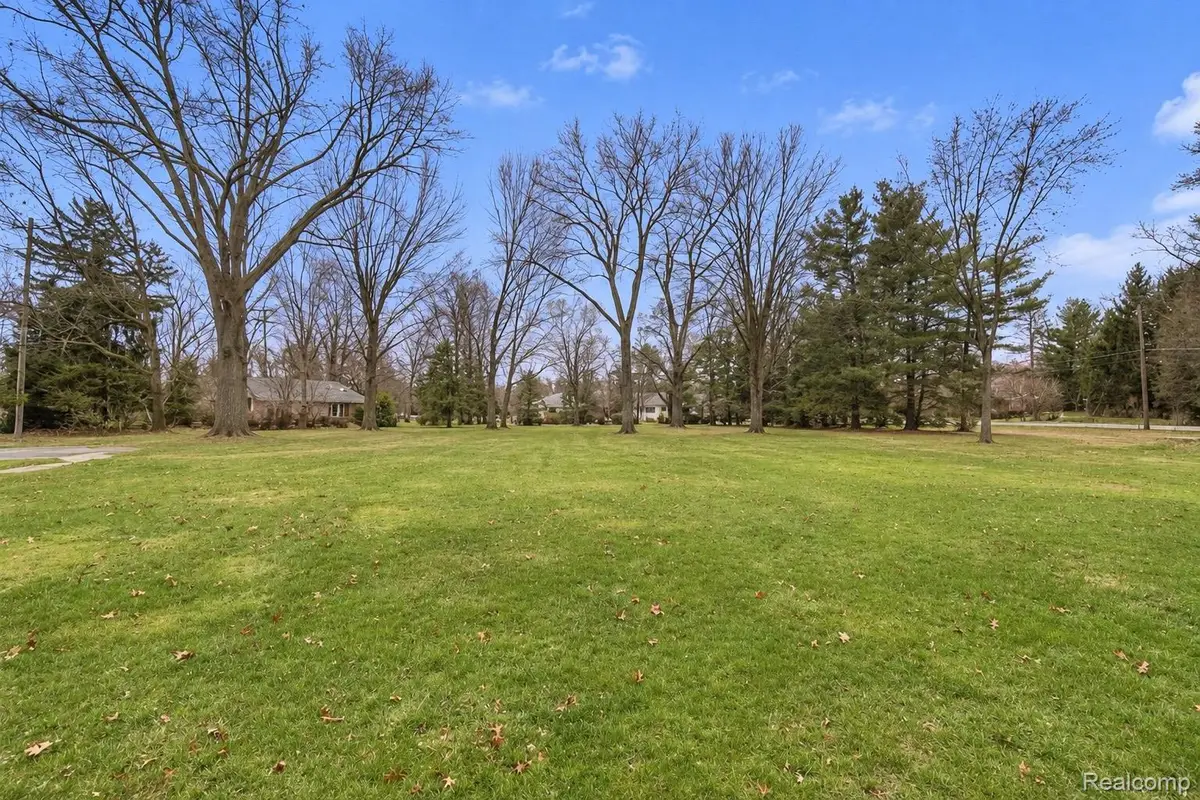 6606 Vachon Court, Bloomfield, MI 48301 - #1