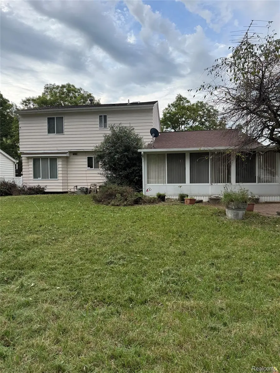 1914 Laurel Oak Drive, Flint, MI 48507 - #2
