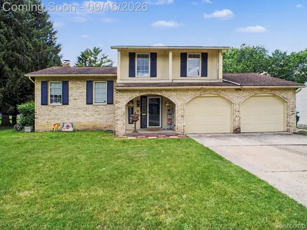 428 Carrie Drive, Flushing, MI 48433