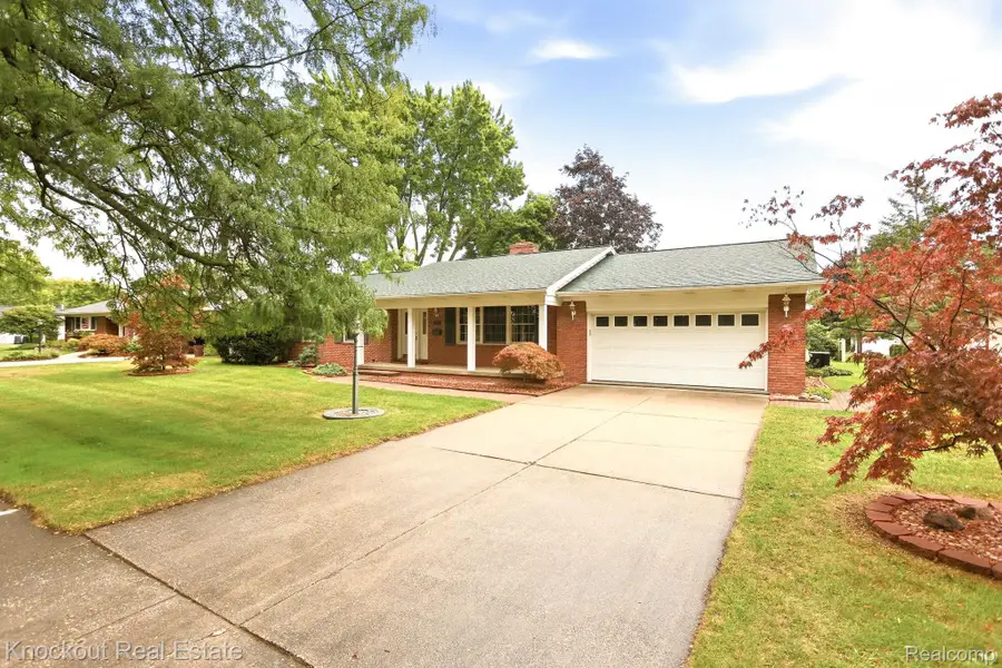 325 E Vates Street, Frankenmuth, MI 48734 - #3