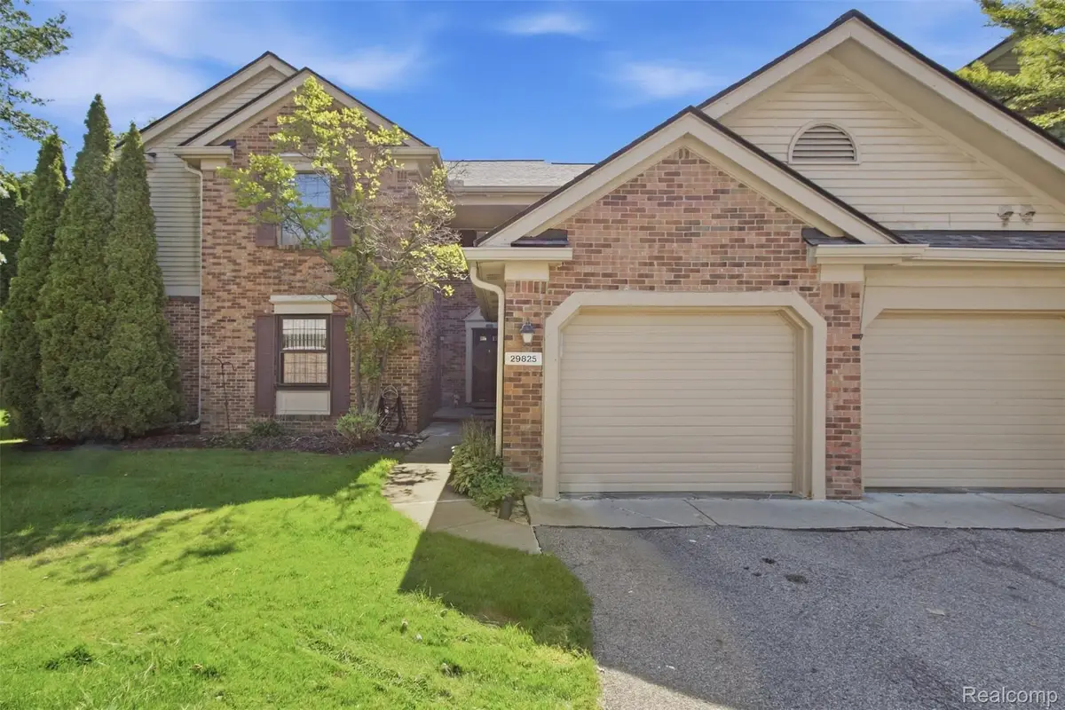 29825 Indian Trail Trail, Farmington Hills, MI 48331 - #1