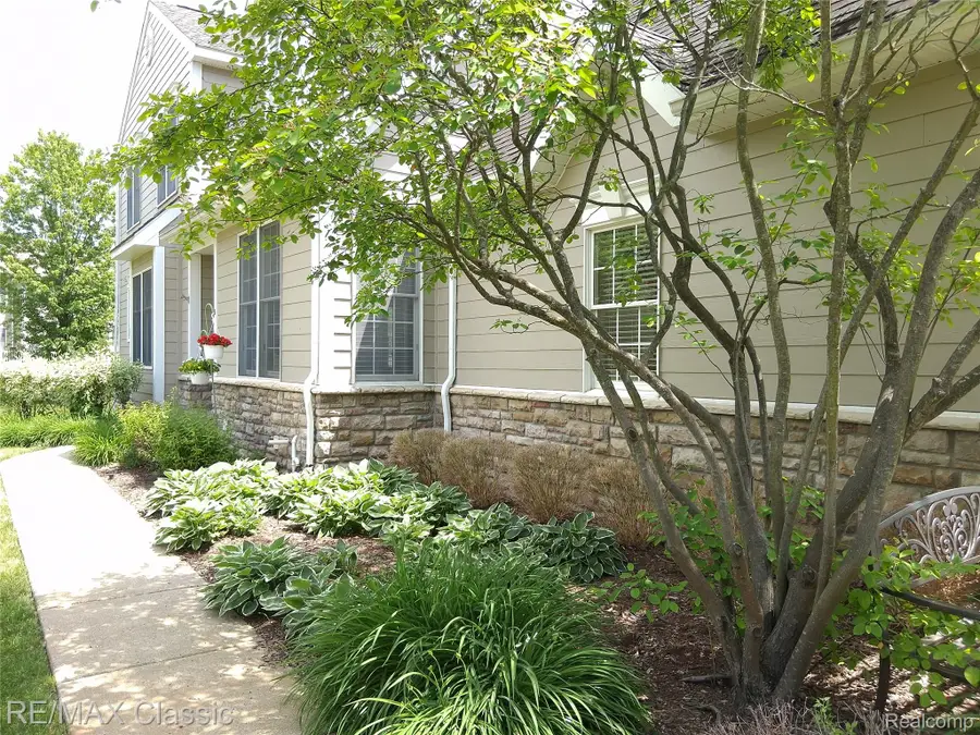 26426 Island Lake Drive #24, Novi, MI 48374 - #3