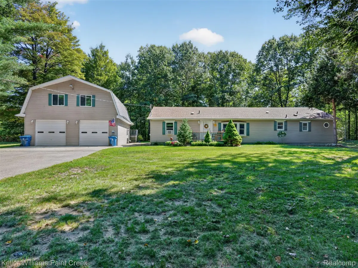 3960 Lakeshore Drive, Gladwin, MI 48624 - #1