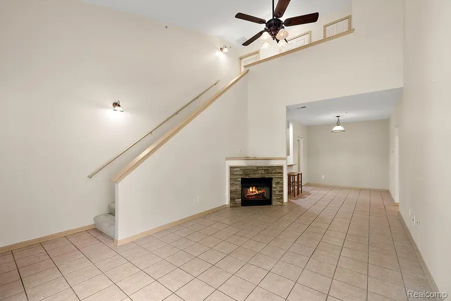 25816 Maritime Circle S, Harrison Township, MI 48045 - #3