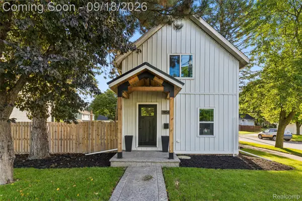 904 N Main Street, Lapeer, MI 48446