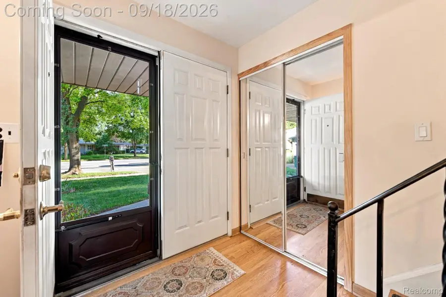 4720 Chapel Drive, Troy, MI 48085 - #2