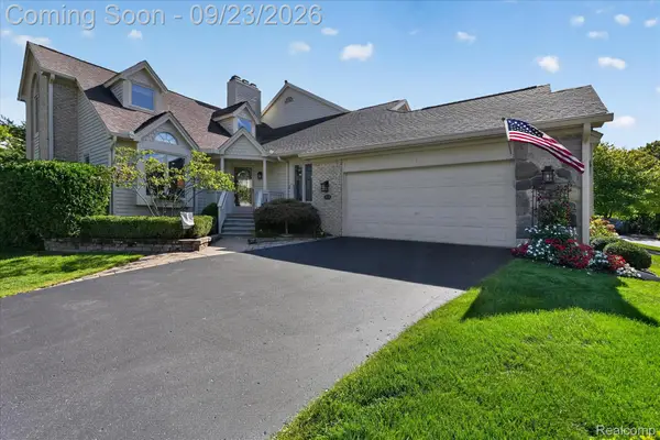 4439 Glen Eagles Court #88, Brighton, MI 48116