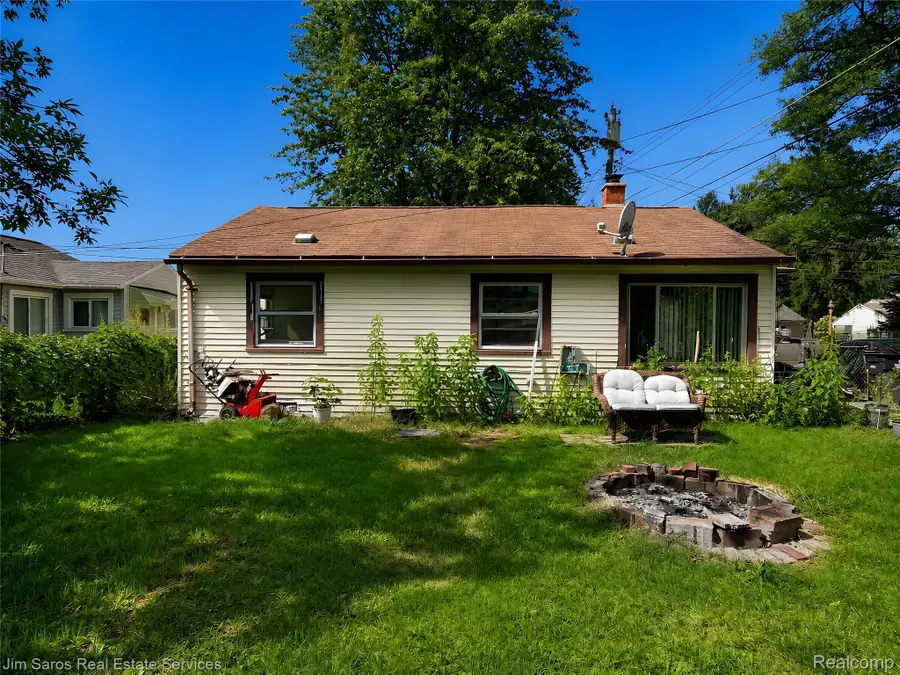 34035 Caseville Court, Westland, MI 48186 - #3