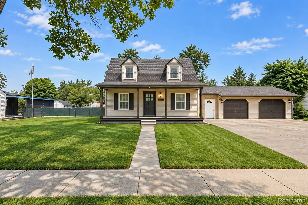25974 Powers Avenue, Dearborn Heights, MI 48125 - #1
