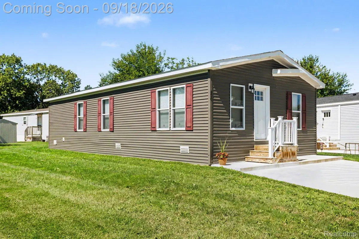 470 Flamingo Street, Rochester Hills, MI 48309 - #1