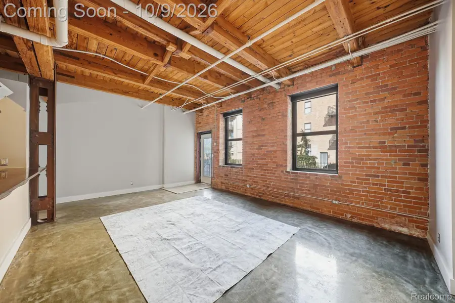 6533 E Jefferson Avenue #122W, Detroit, MI 48207 - #3