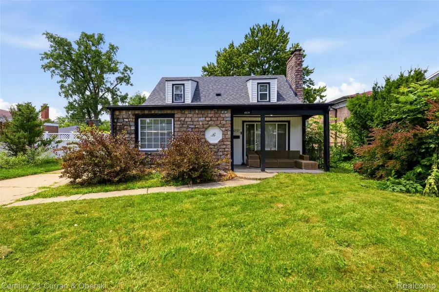 6521 Berwyn Street, Dearborn Heights, MI 48127 - #2