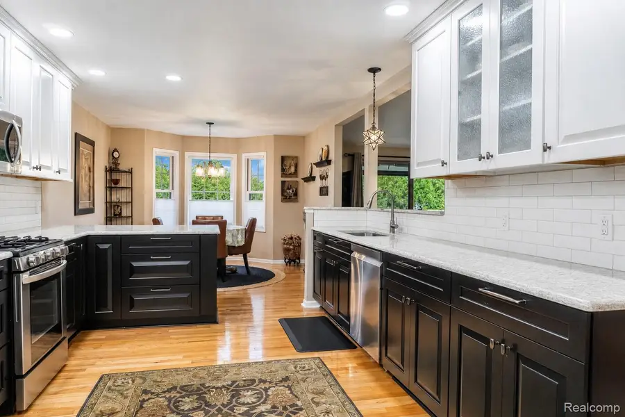 6240 Northridge Hills Drive, Brighton, MI 48116 - #2