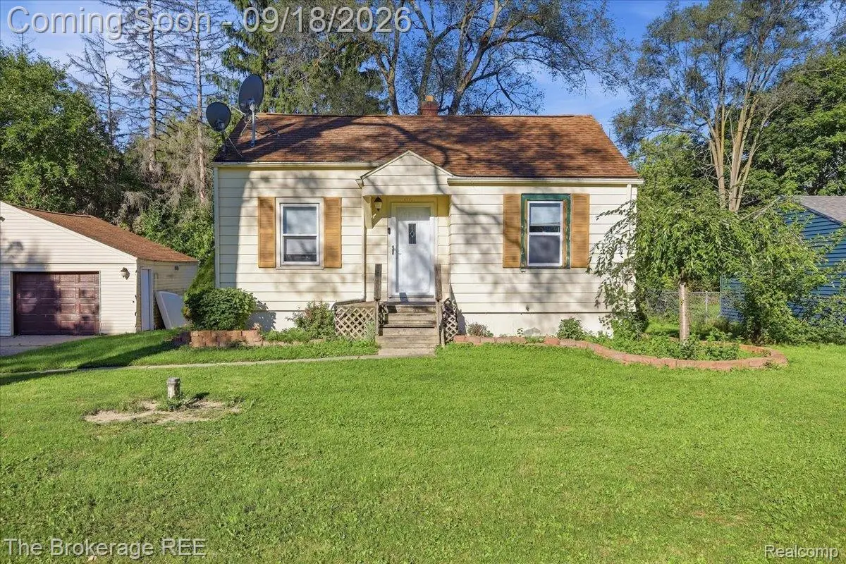 1398 Merle Avenue, Burton, MI 48509 - #1