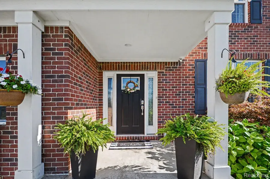 270 Gunnison Street, Orion, MI 48360 - #2