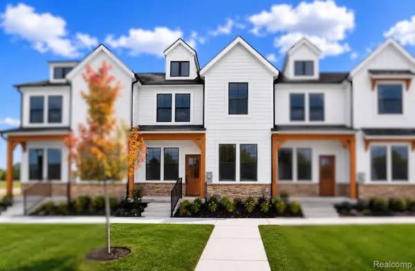 332 Lantana Drive, Brighton, MI 48116