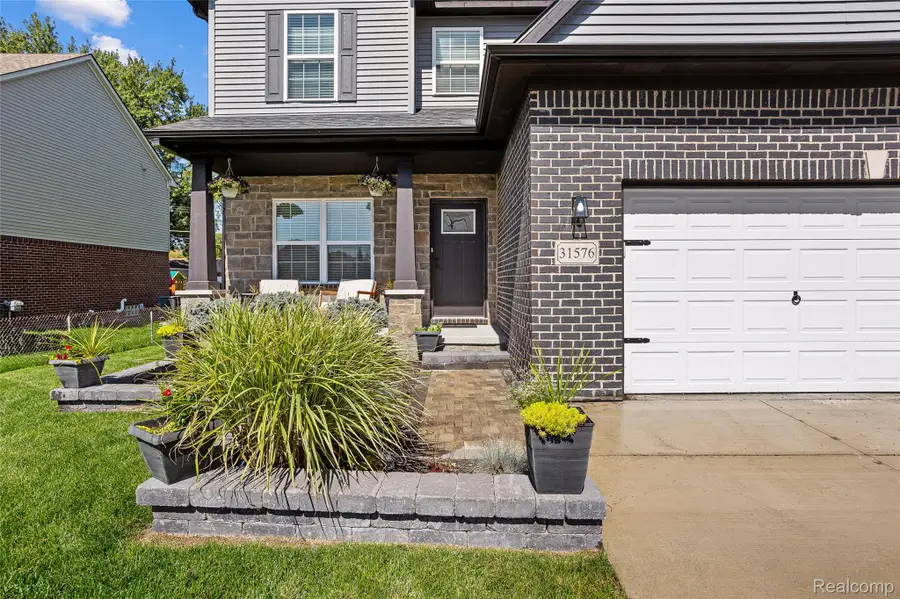 31576 Bridge Street, Livonia, MI 48152 - #3